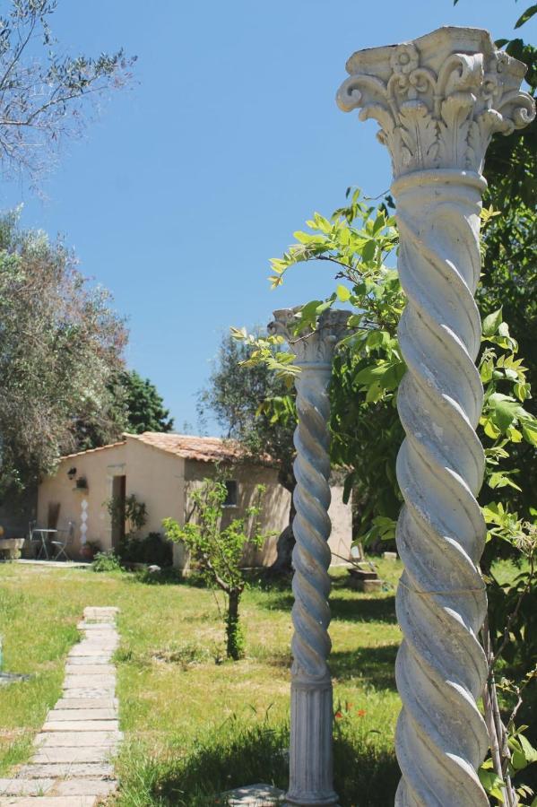 La Petrusa Vernole Buitenkant foto